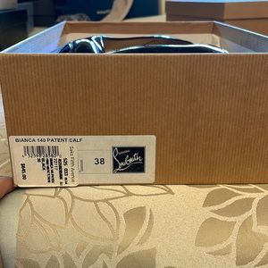 Black patent Christian louboutin Bianca size 38